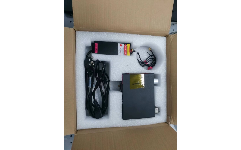 ATG7000-固态窄线宽拉曼激光器